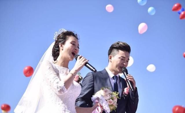 星光大道杨帆、杨子一婚后已育有一子,全家照