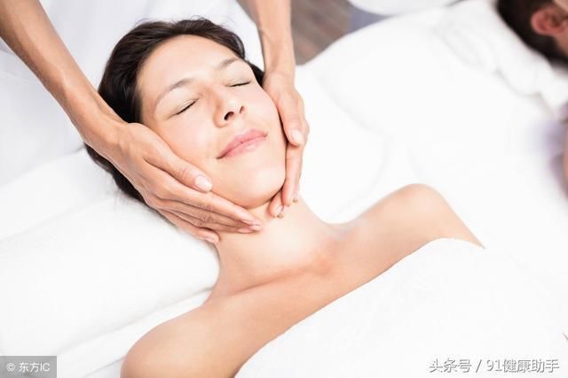 穴位养生|面部神经麻痹、痉挛、口歪按地仓穴