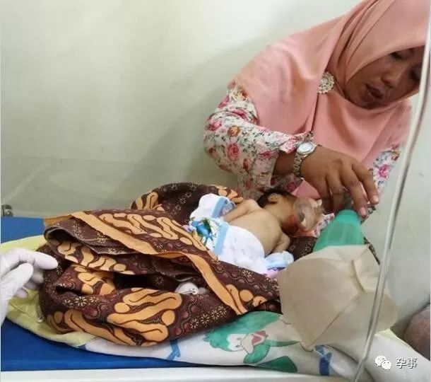 3个月宝宝被喂盐致死:让孩子吃这些都是在下