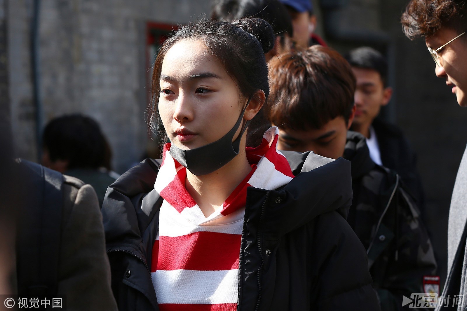 中戏艺考生俊男美女云集 报考人数创历史新高