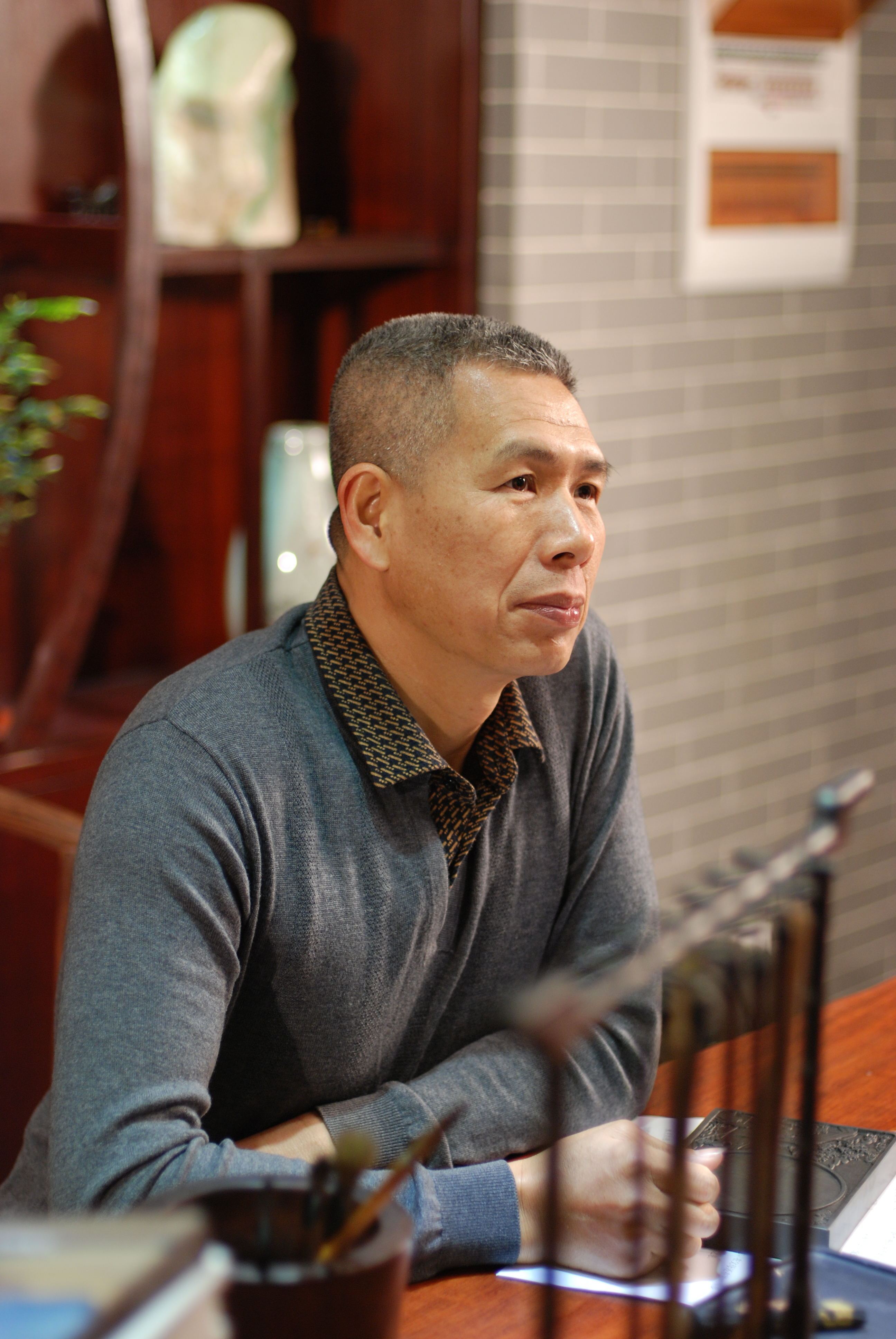 端砚守艺人:艺术无止境,贵在执着与坚持 端砚守艺人:艺术无止境,贵在执着与坚持