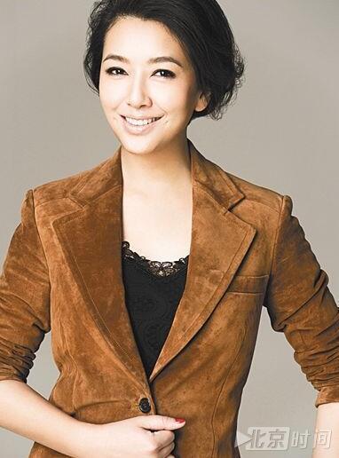 江珊越老颜值越高，怪不得靳东一直都忘不掉她！