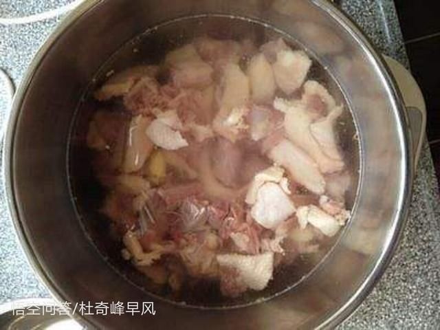 焯水是什么意思?为什么要焯水?现在,我来告诉