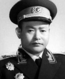 万岁军首任军长及4个师师长、政委,有1上将、