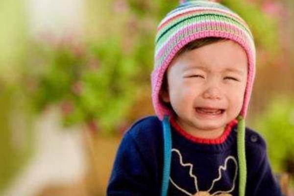 宝宝受凉呕吐小妙方 宝宝积食可以吃苹果吗