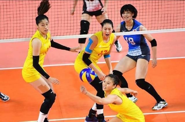 中国女排集体写信给教练组,朱婷带头!郎平看完