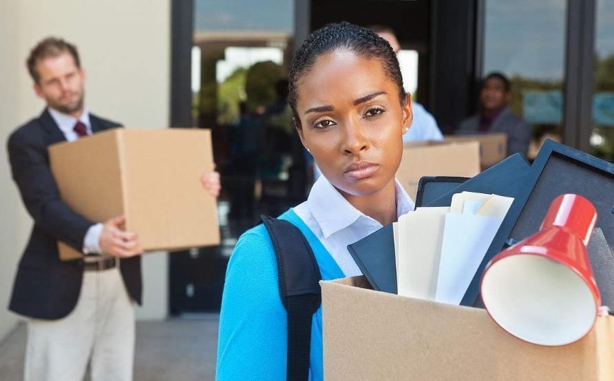 母亲去世,我发朋友圈表思念,领导评论一句话,隔