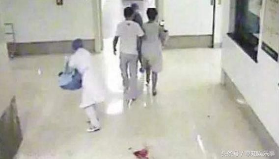 二胎产妇临产,肚子疼急送医院!没来及进产房,发