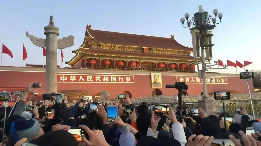 北京的声音，中轴线上的回响：《五星红旗迎风飘扬》