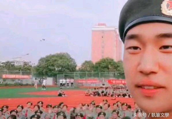 军训时全班只有一个男生,看到女生的颜值,网友