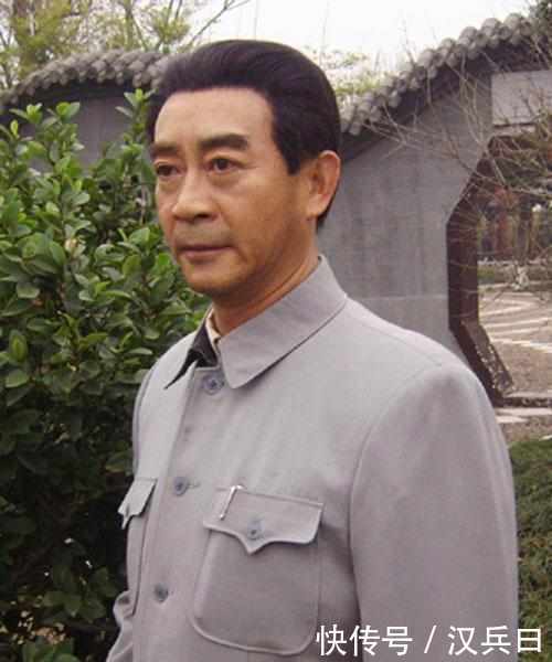 扮演周总理最像的特型演员,他演的最神似,六小龄童最不像