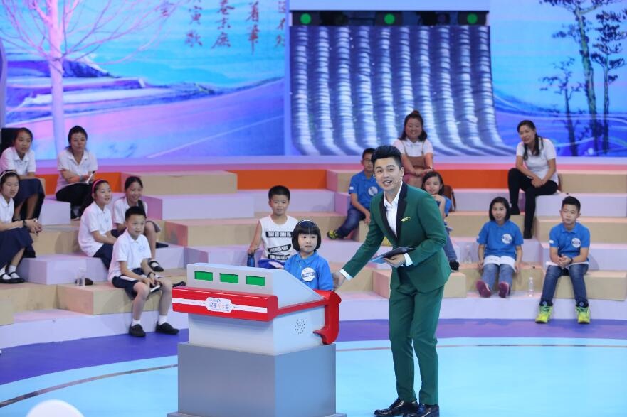 《汉字风云会》上榜综艺节目第二名 "考你个字"短视频转发井喷