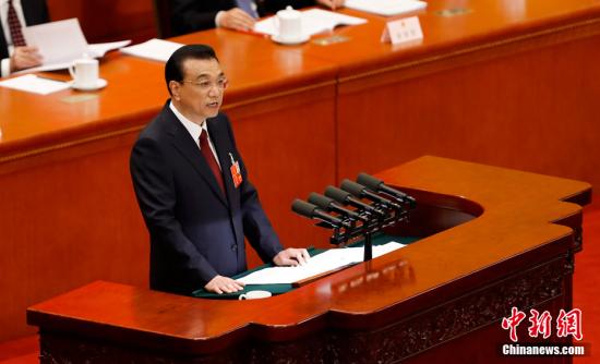 李克强：新能源汽车车辆购置税优惠政策再延长三年