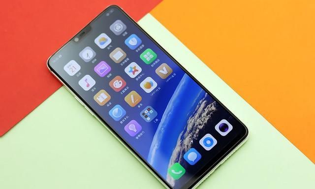 后台应用不会卡?看看OPPO R15 6G运存有多