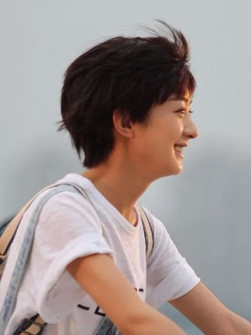 为什么刘诗诗、景甜的短发不好看而周冬雨、孙