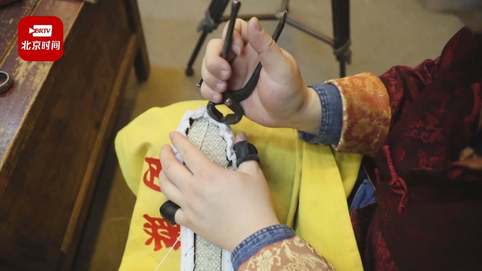 百年老字号“内联升” 坚守工匠精神 解锁国潮新玩法 百年老字号“内联升” 坚守工匠精神 解锁国潮新玩法