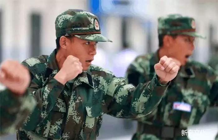 新年解放军部队首次出现逃兵, 2个90后福建兵