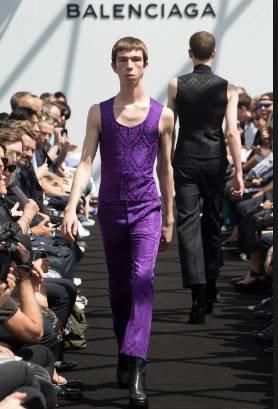 巴黎世家与顺丰合作设计衣服?连李易峰都要改