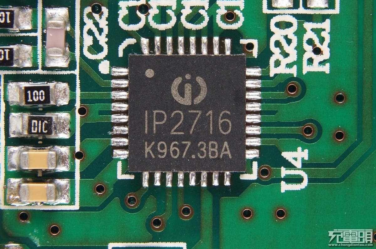 绿联pd usb-c双口车载充电器拆解评测