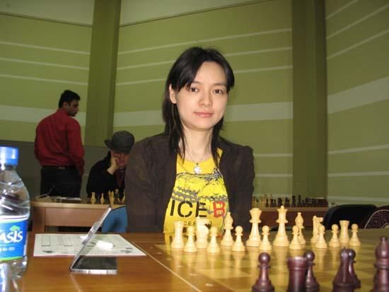 忘本还是误会?美女世界冠军嫁外国富豪,改国籍