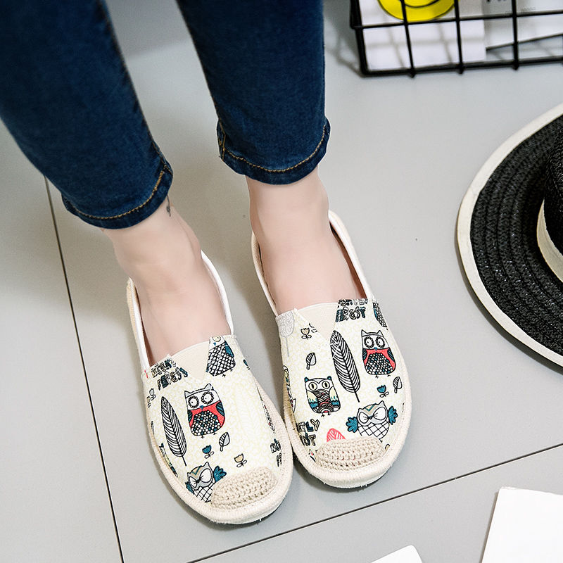 别再小白鞋,今年流行的女鞋是懒人鞋,老婆一口