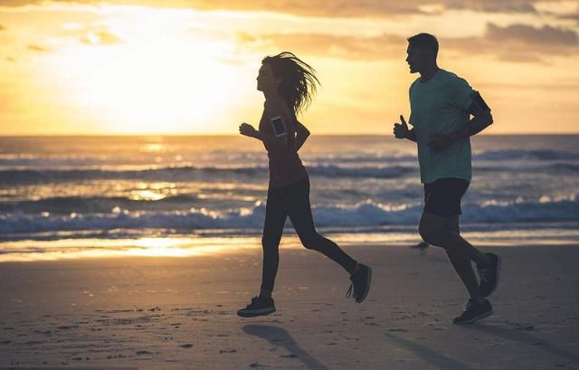 正确的跑步姿势好处多了去,但错误的跑姿坏处