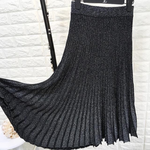 女人再懒也别穿打底裤出门!现流行一体裙搭配