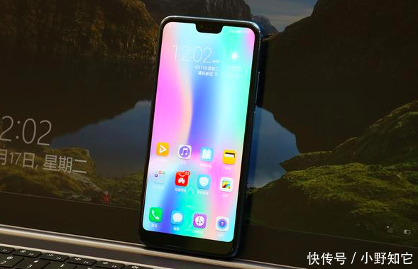 荣耀手机销量排行第一, 离不开荣耀V9荣耀V10