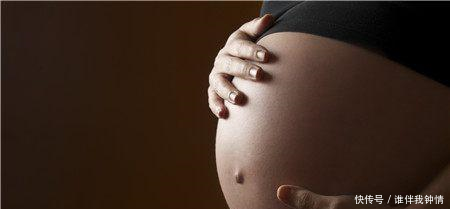 母亲生病妻子照顾,吃饭时妻子呕吐不止,手里拿