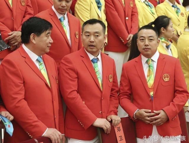 比刘国梁还命苦!身价过亿却有赌债,被辞职远