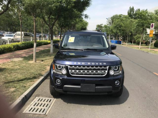 新车2017款路虎发现四加规版柔和线条下一副正气筋骨,大轮毂,大格珊