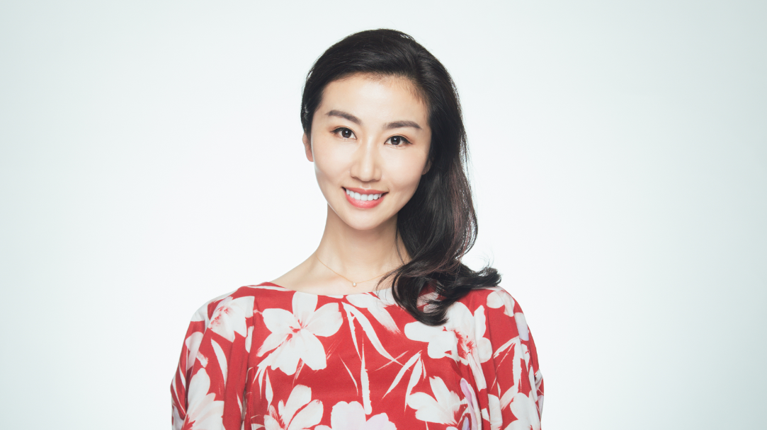 李莉 作品《孤身绝壁》片段 李莉 作品《孤身绝壁》片段