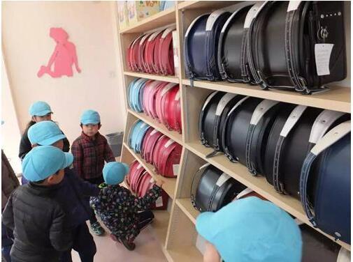 日本小学生的书包这么牛,你舍得买给孩子吗?