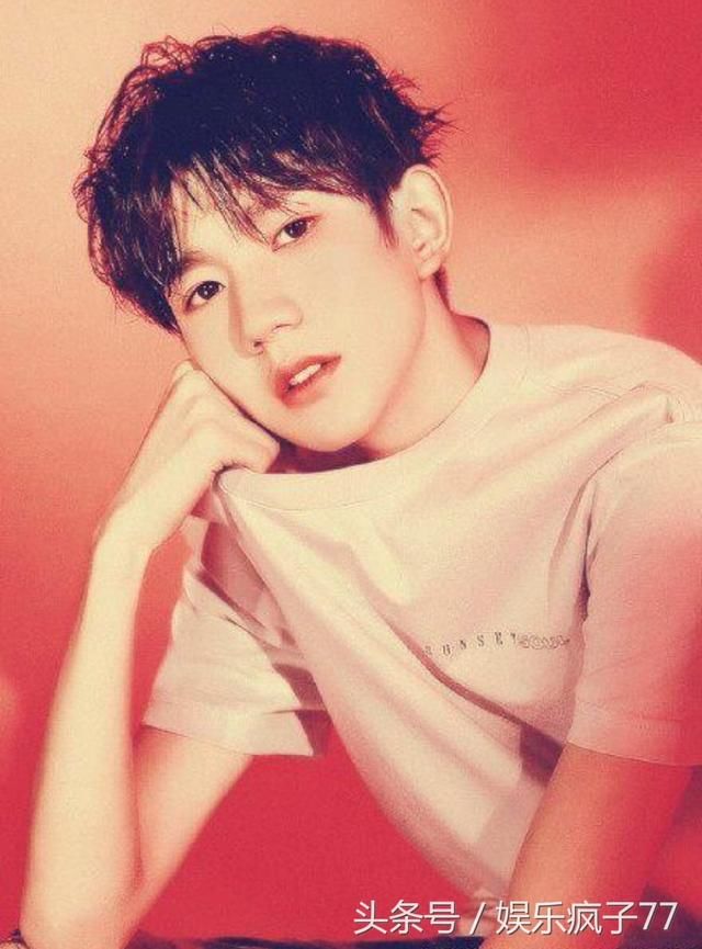 TFBOYS三人读信,王俊凯害羞,王源感动,最后一