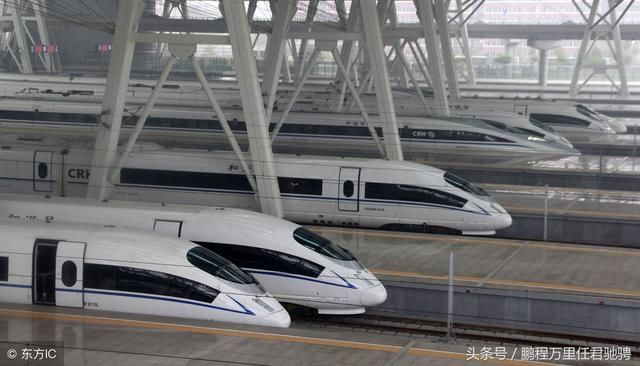 美国网友乘坐中国高铁 来看看网友对此有何中