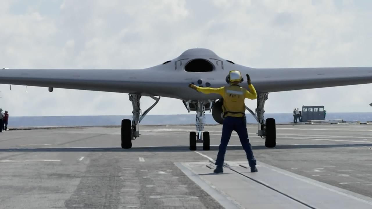 洛马展自研MQ25无人机方案 扩展F35作战半径