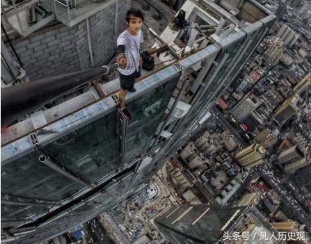 极限咏宁坠楼详情,2个引体向上后体力不支,专