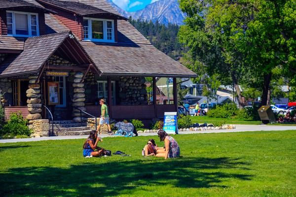 超低门槛移民加拿大,BC省半技术移民就这么容