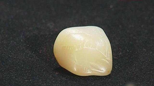 田白田黄是兄弟 小莹通透新石种
