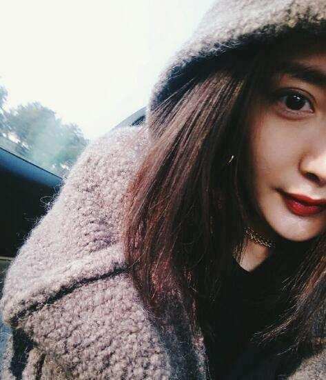 刘亦菲的微博头像简直就是杨幂, 她们之间有什