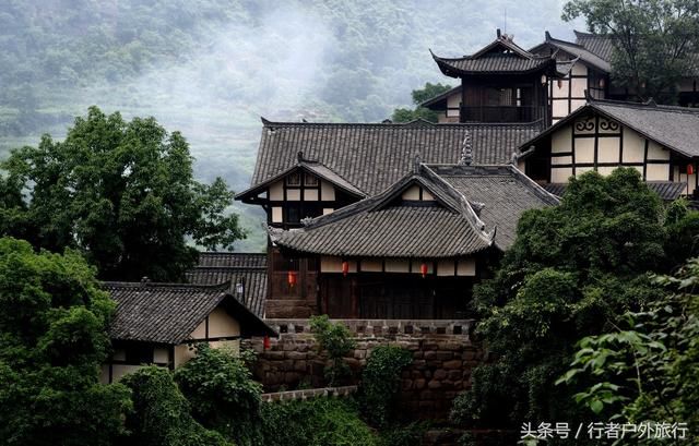 四川省 1个副省级市、17个地级市、3个自治州