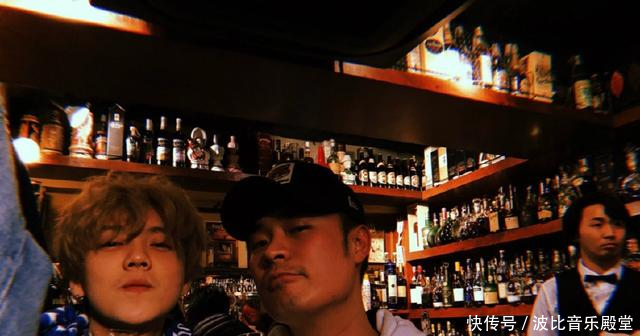 跑男幕后花絮鹿晗暖心安慰痛哭的陈赫,轻拍脑