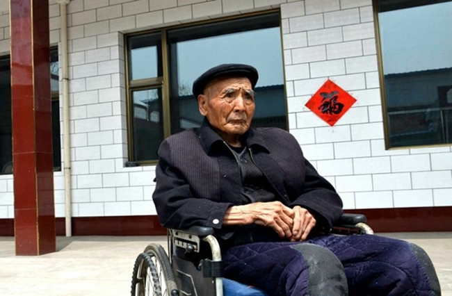 锣鼓老艺人 无偿捐赠威风锣鼓鼓谱