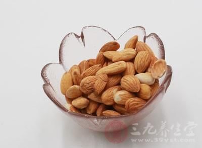 杏仁的功效与作用 吃杏仁的七大好处