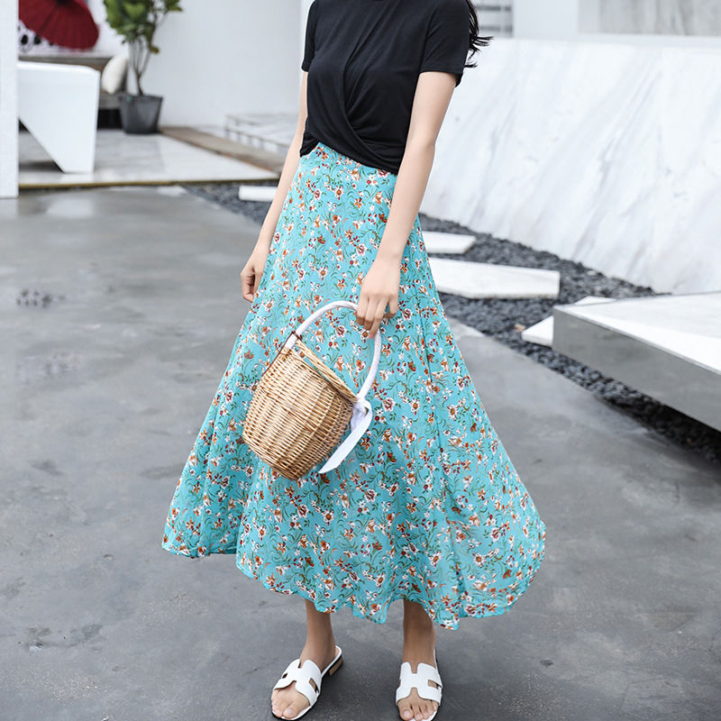 腿粗的女人别穿紧身裤,看看下面女人这样穿,整