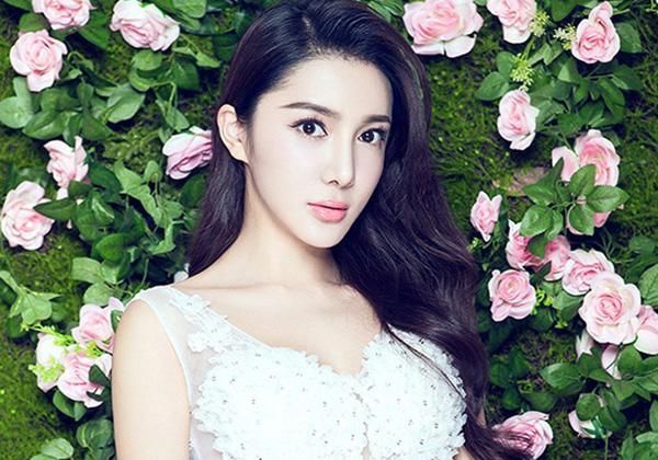 目前,对于任娇死亡的猜测也是有两种,一个觉得事情根本没那么简单,跟