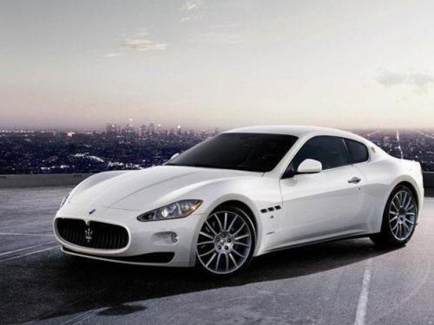 四年一度世界杯足球盛宴 各国主教练开啥车?