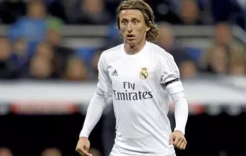 排名前十的世界级中场!皮尔洛只能排第三,莫德