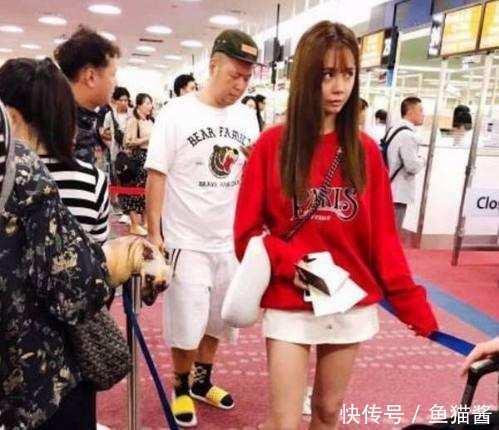 杜海涛微博晒与吴昕、潘玮柏合影, 背影辛酸孤