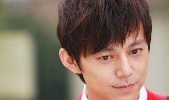 何炅妻子王菁曝光 网友:低调中幸福恋人(图3) 何炅妻子王菁曝光 网友:低调中幸福恋人(图3)